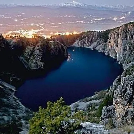 فيلة Glorija With Pool Imotski