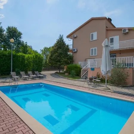 Glorija With Pool Imotski