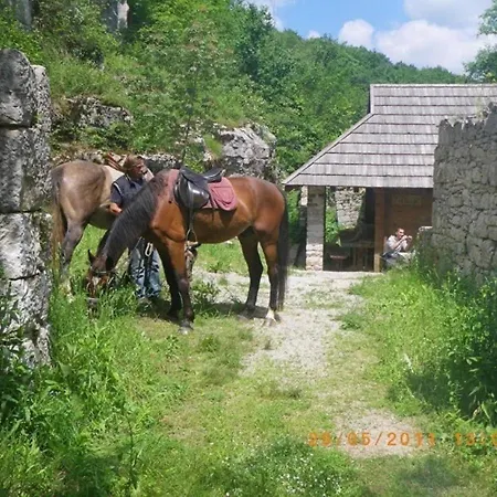 Glorija With Pool Imotski فيلة Grubine
