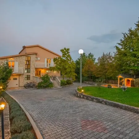 Glorija With Pool Imotski فيلة